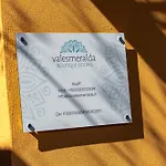 Valesmeralda Boutique Rooms, Marina