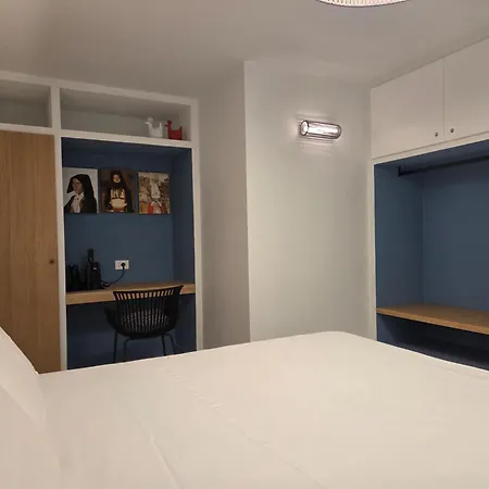 Valesmeralda Boutique Rooms, Marina بيت ضيافة