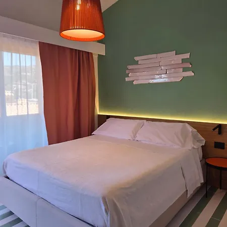 Valesmeralda Boutique Rooms, Marina بيت ضيافة *