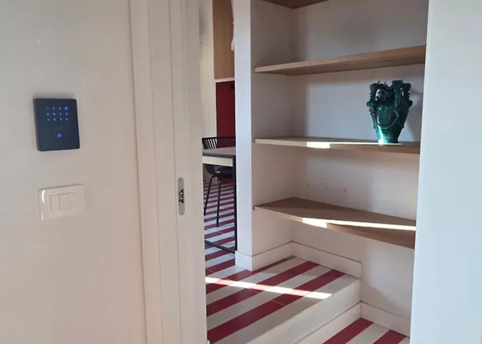Maison d'hôtes Valesmeralda Boutique Rooms, Marina 4*